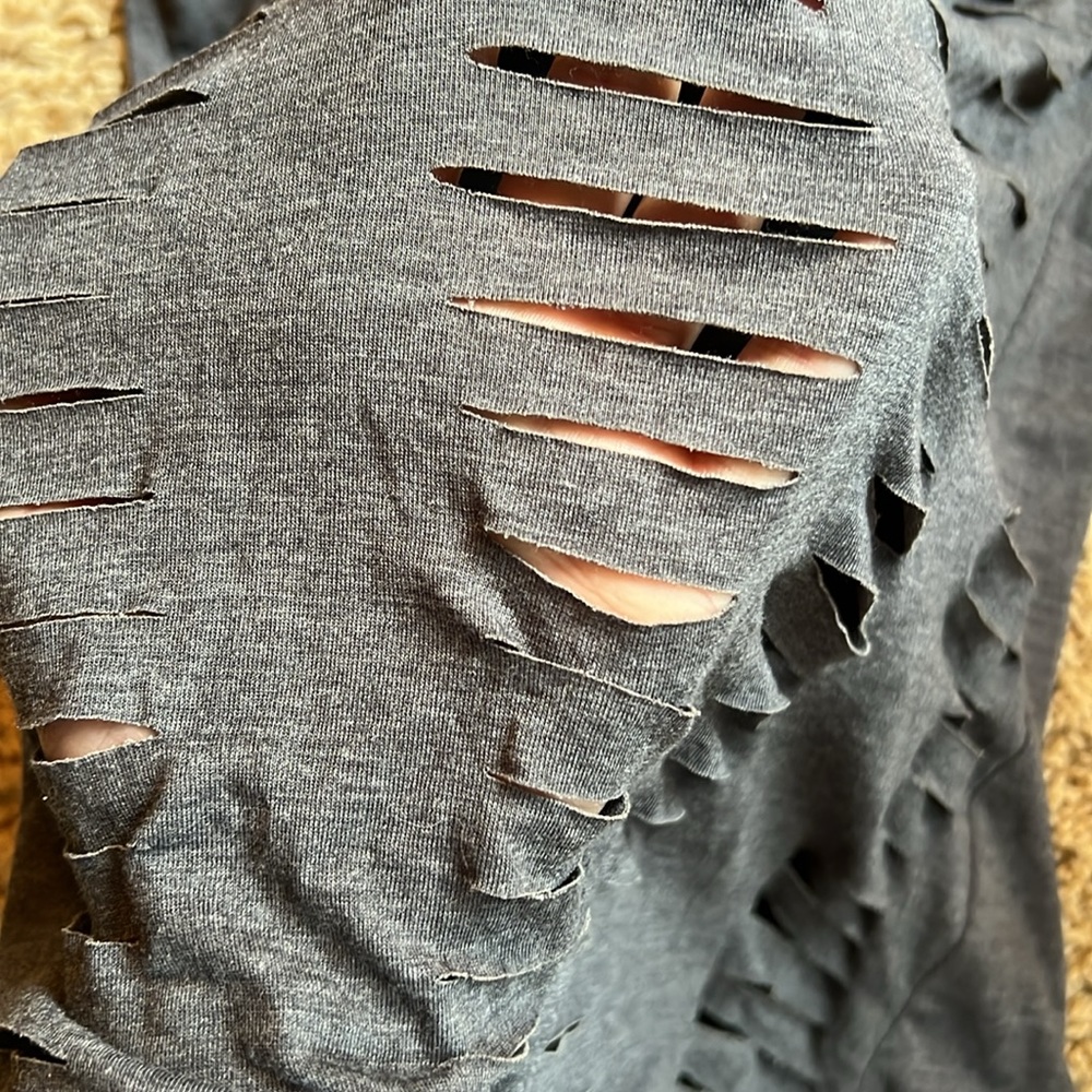 Cut-out tank - Picture 2 of 4